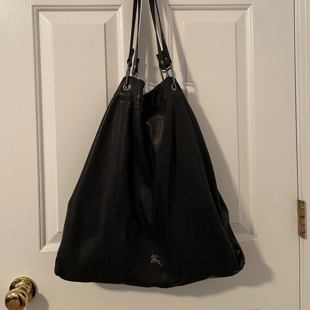 Authentic Burberry tote with dust bag. Like new condition. - Picture 3 of 15